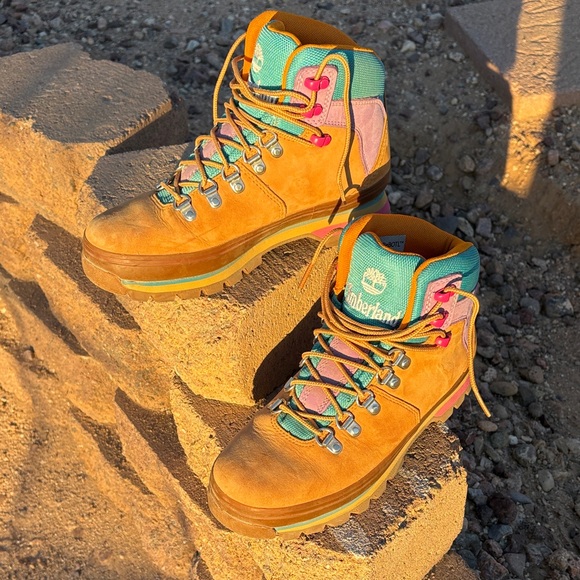 Timberland Women's Multicolor Leather Winter Boots - Picture 5 of 10